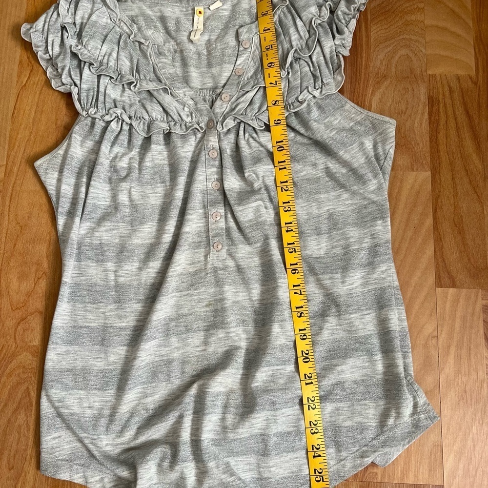 Anthropologie 2pc Bundle Silver Gray Gem Detail Sweater + Flutter Cap Sleeve tee - Picture 5 of 16